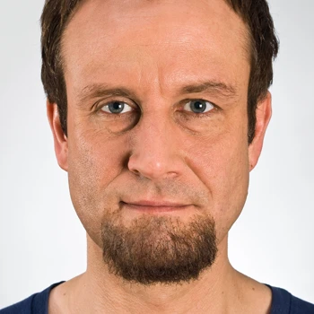 Kryolan Hand Knotted Beard - Chin Beard Brown 3 Kryolan Hand Knotted Beard - Chin Beard Brown